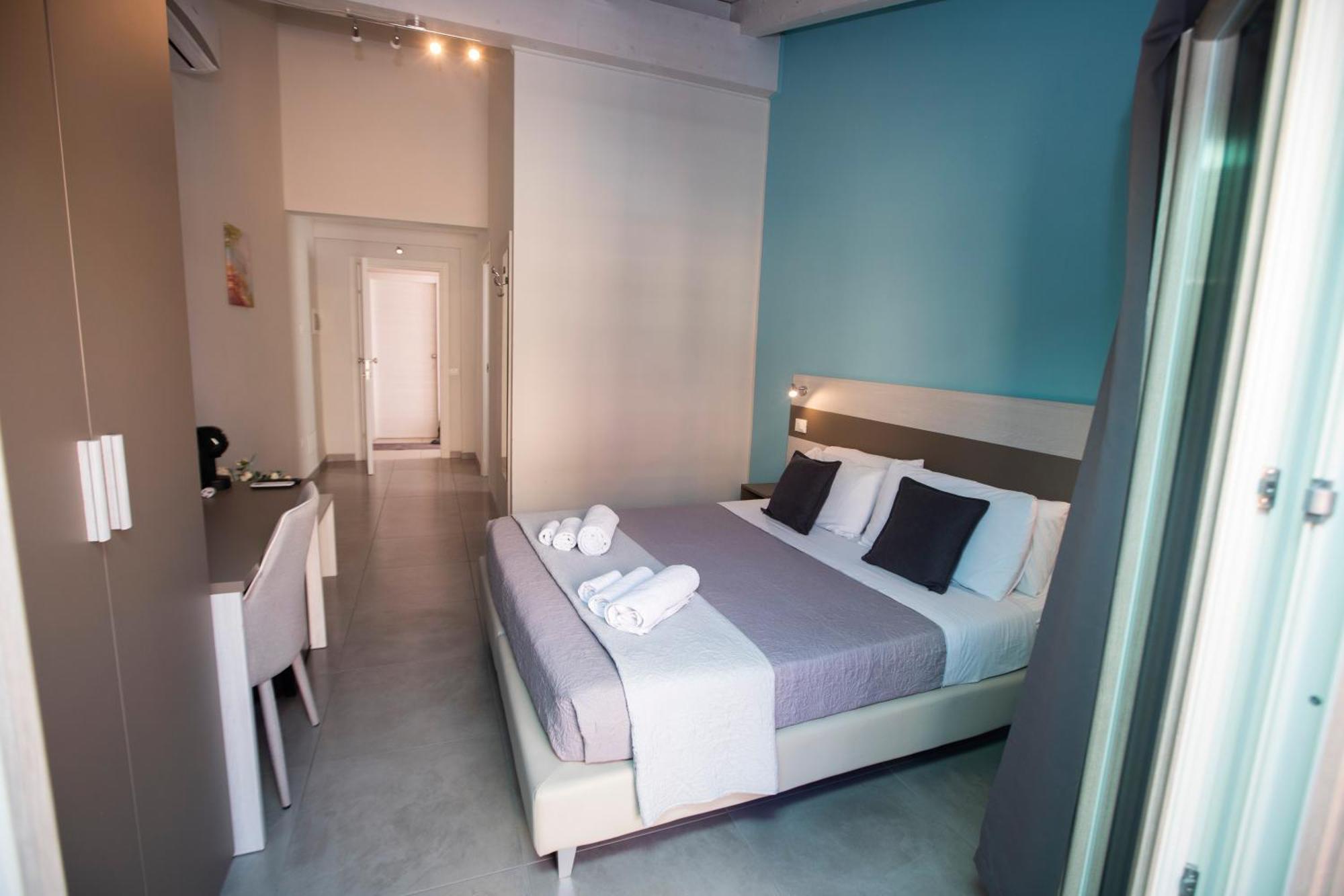 La Perla Amantea - Rooms & Apartaments Eksteriør billede