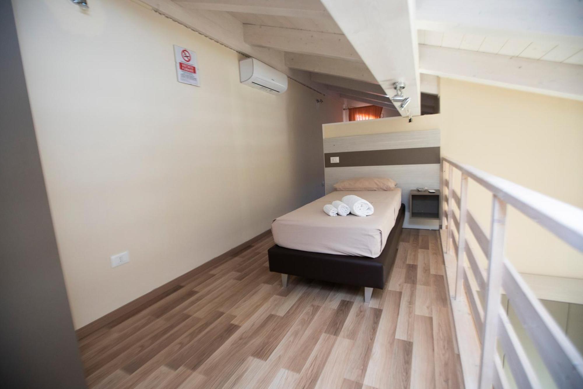 La Perla Amantea - Rooms & Apartaments Eksteriør billede