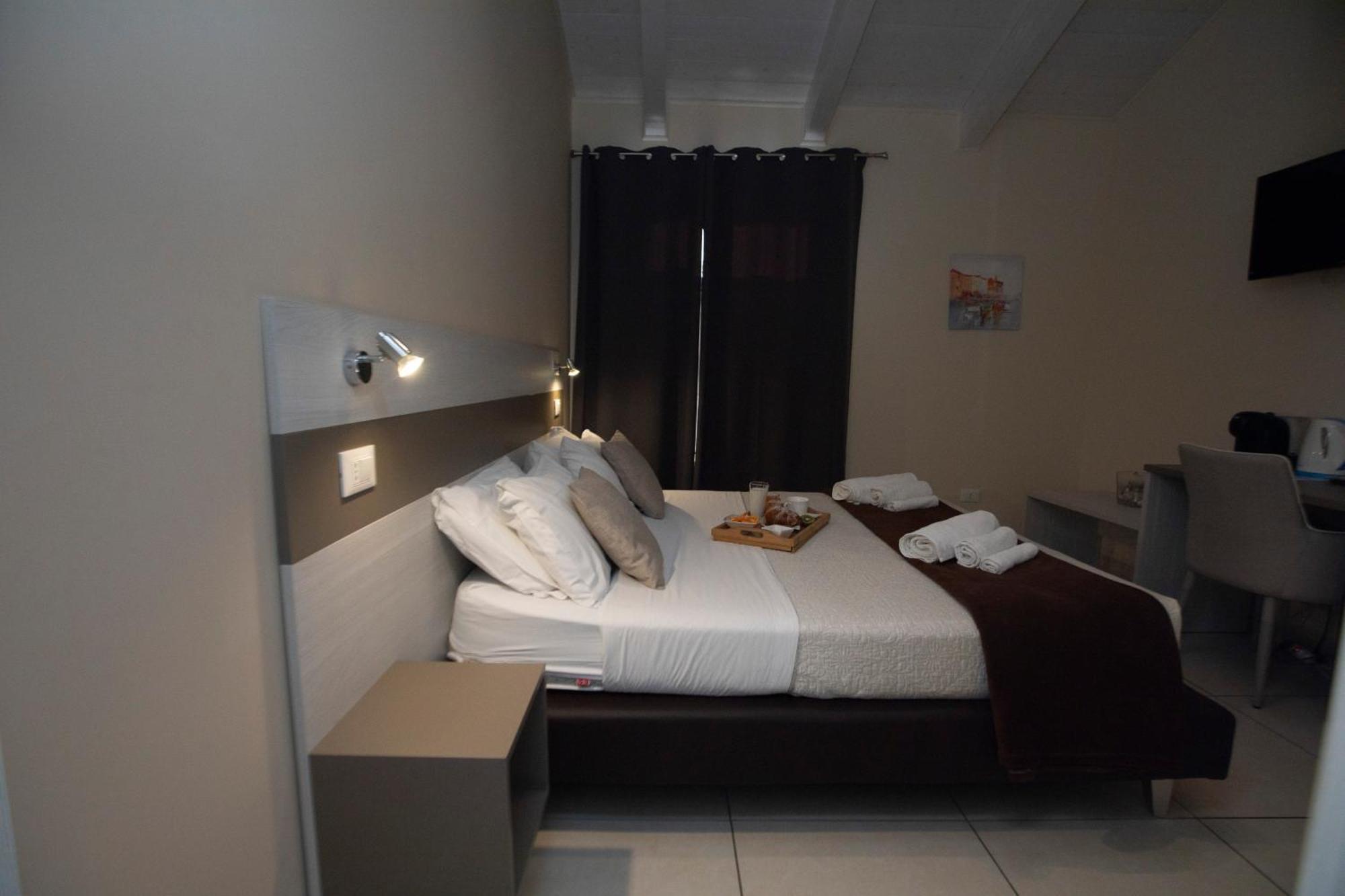 La Perla Amantea - Rooms & Apartaments Eksteriør billede
