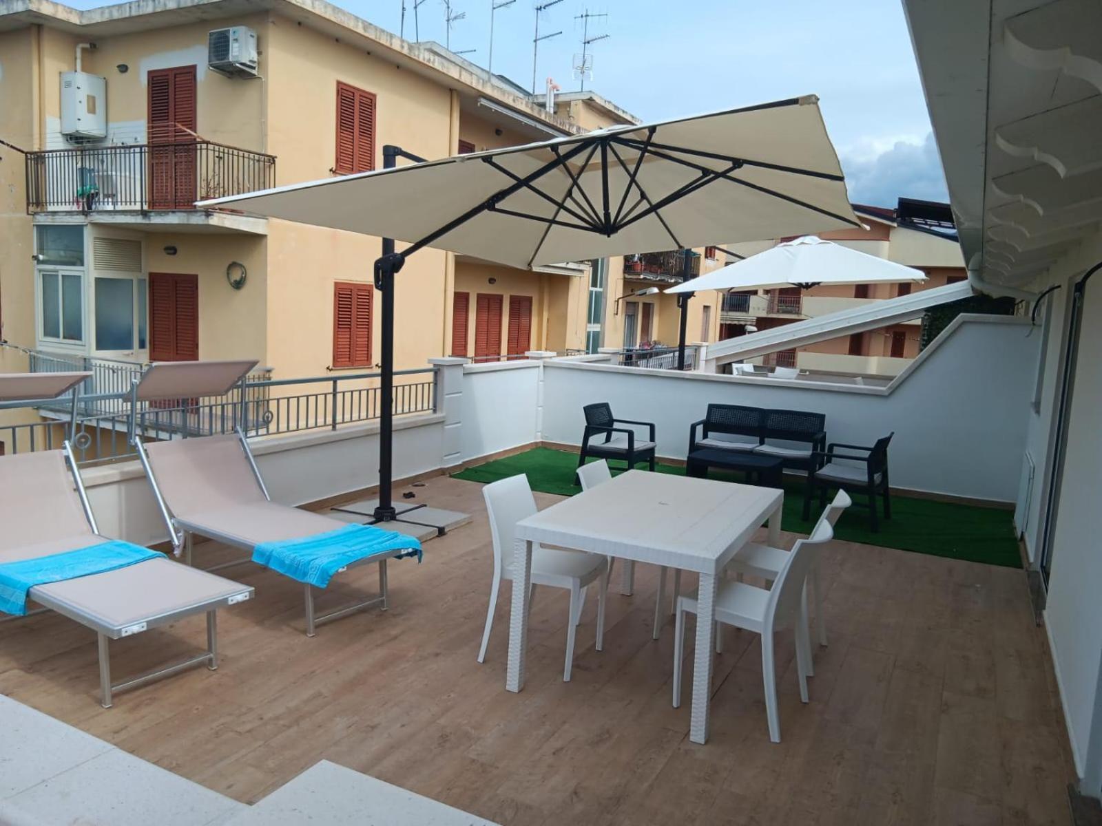 La Perla Amantea - Rooms & Apartaments Eksteriør billede